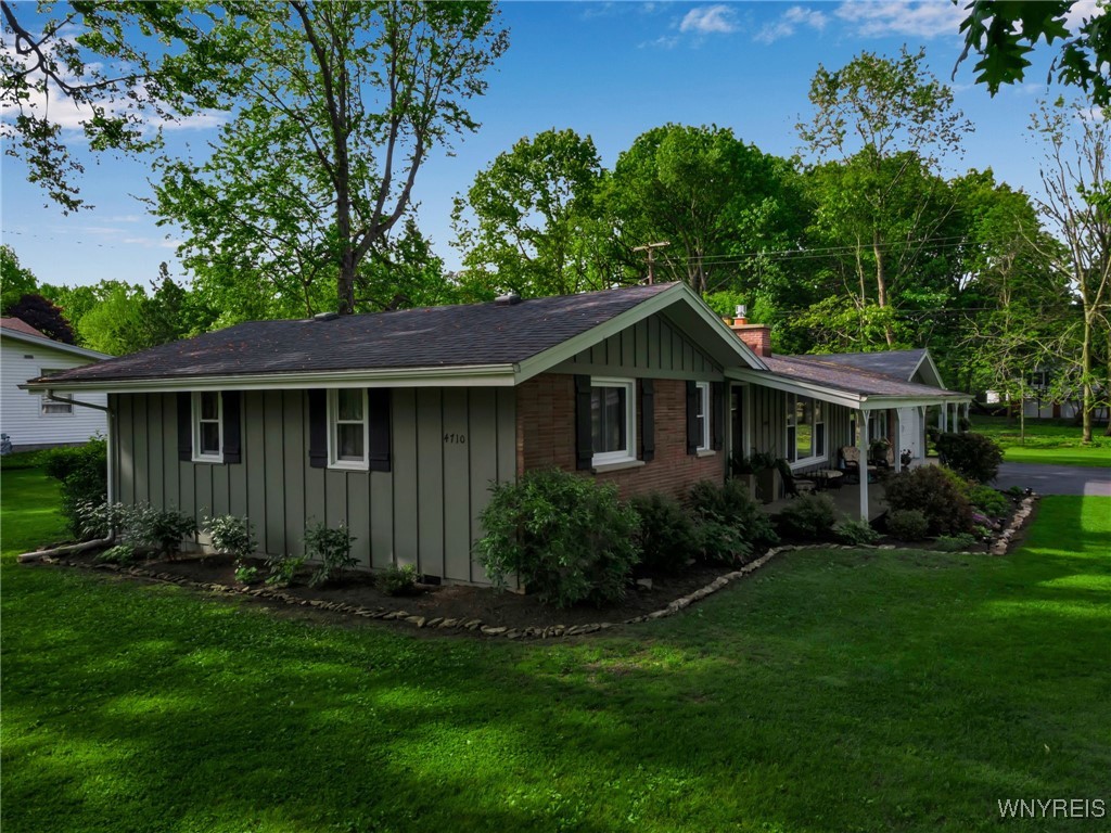 4710 Boncrest Drive, Clarence, New York image 8
