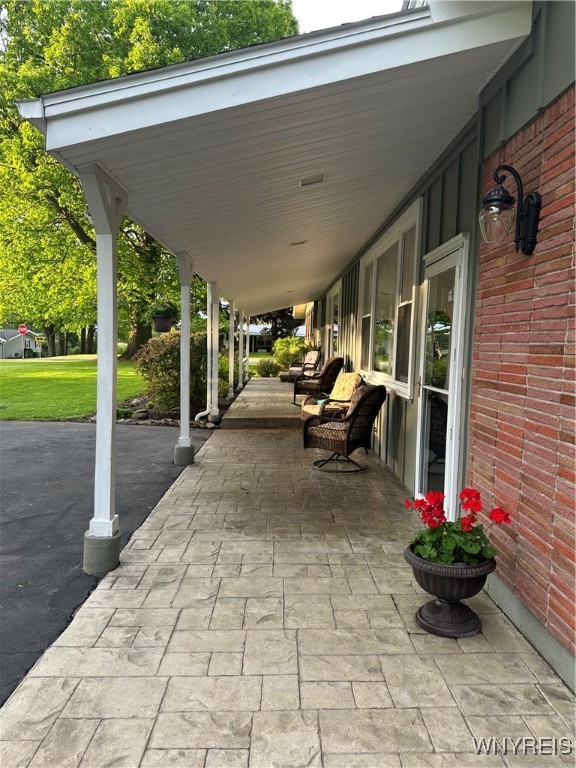 4710 Boncrest Drive, Clarence, New York image 4