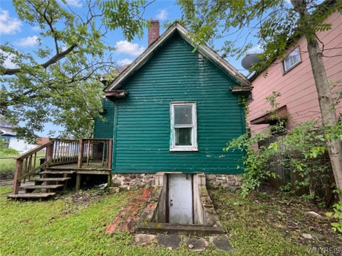 Tiny photo for 1146 Whitney Avenue, Niagara Falls, NY 14301 (MLS # B1714415)