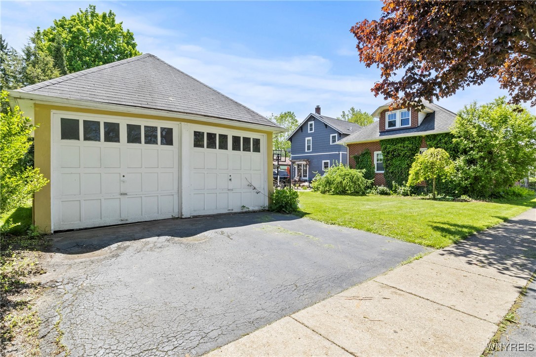 44 Lake Avenue, Lancaster, New York image 34