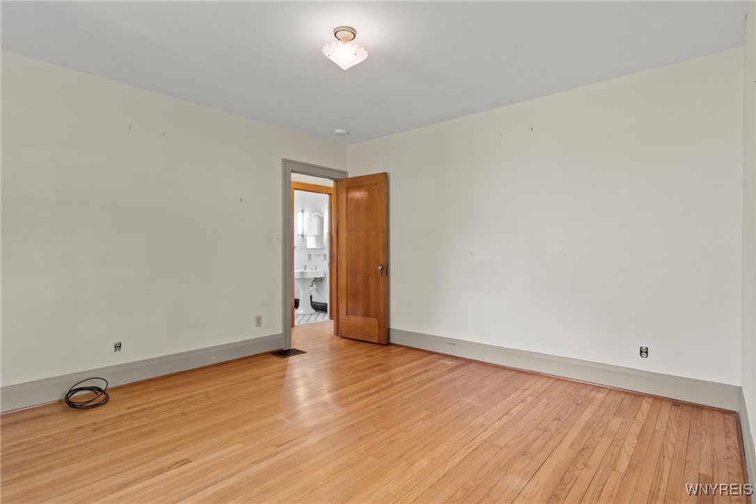 44 Lake Avenue, Lancaster, New York image 25