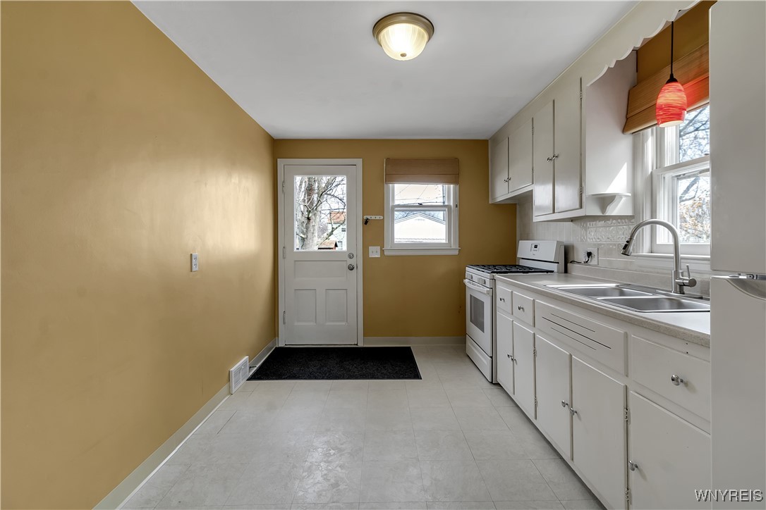 161 Midland Avenue, Tonawanda, New York image 22