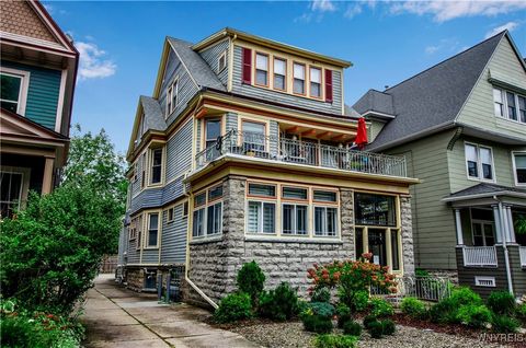 Photo of 428 Norwood Avenue, Buffalo, NY 14222 (MLS # B1567882)