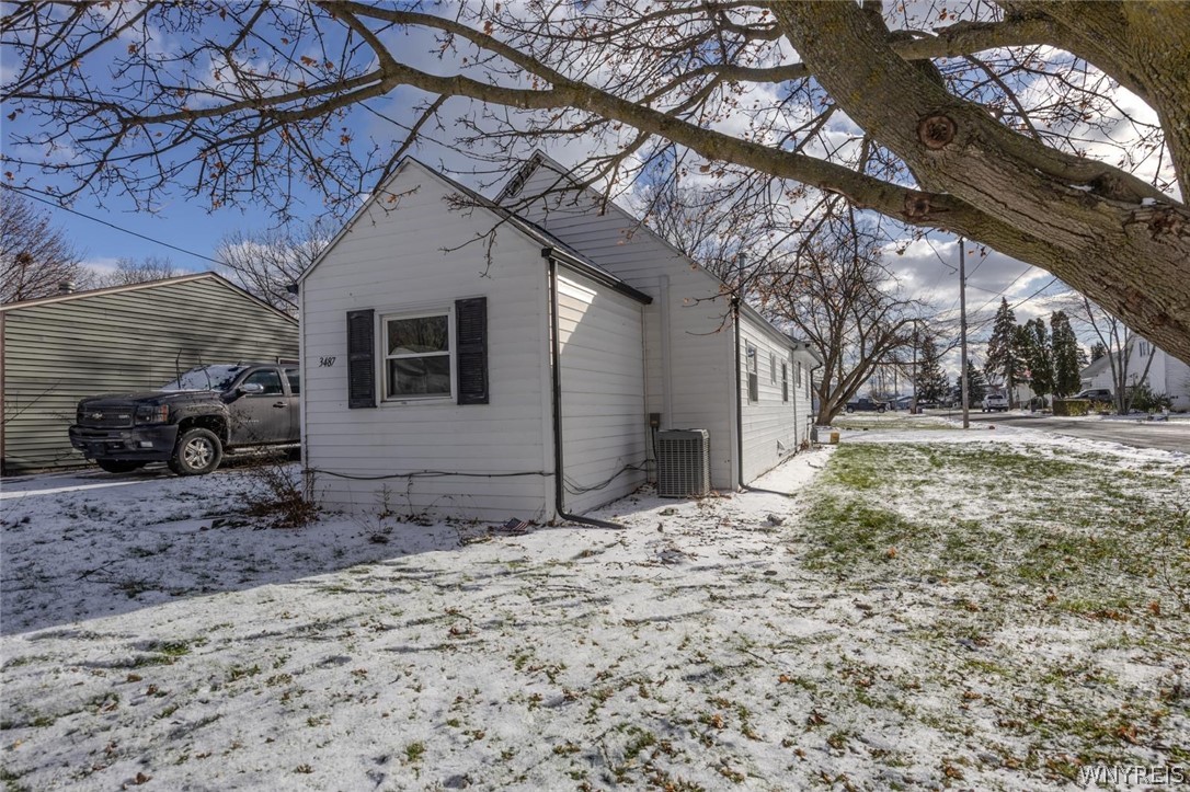 3487 Rhode Island Avenue