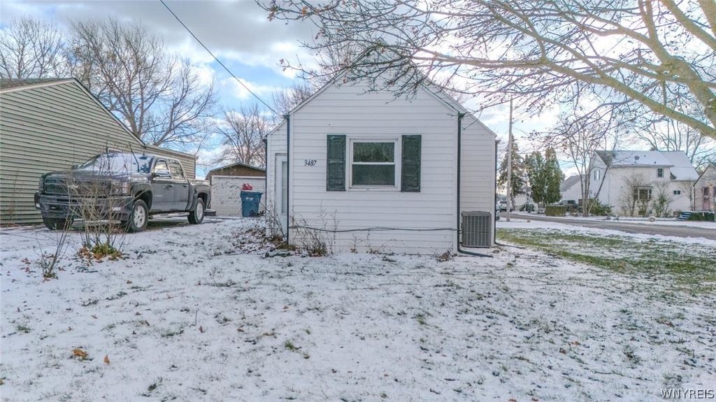 Photo of 3487 Rhode Island Avenue, Niagara, NY 14305 (MLS # B1664885)