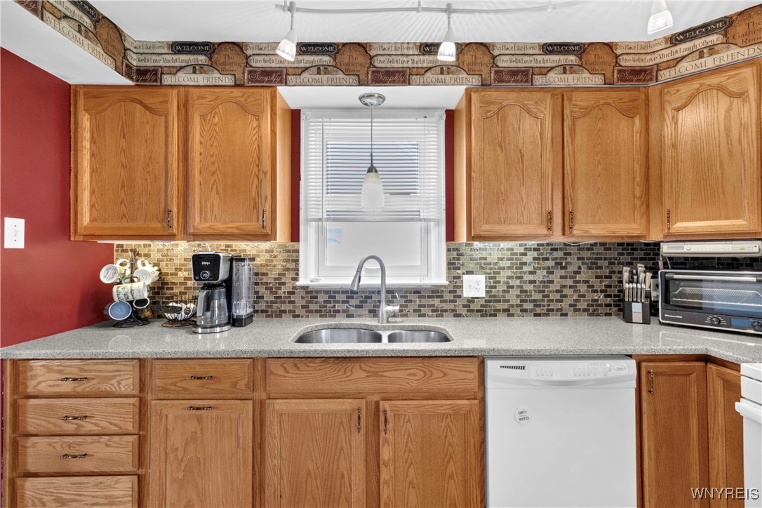 263 Pilgrim Road, Tonawanda, New York image 17