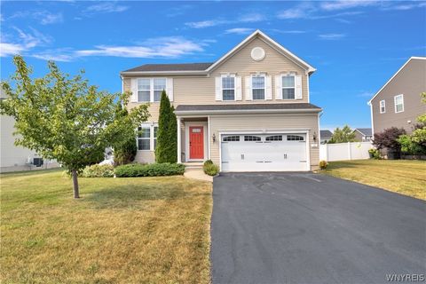 Homes For Sale - 38 Middlebury Lane<br/> Lancaster, NY 14086