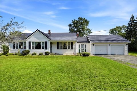 Homes For Sale - 7304 Michael Road<br/> Erie County, Orchard Park, NY 14127