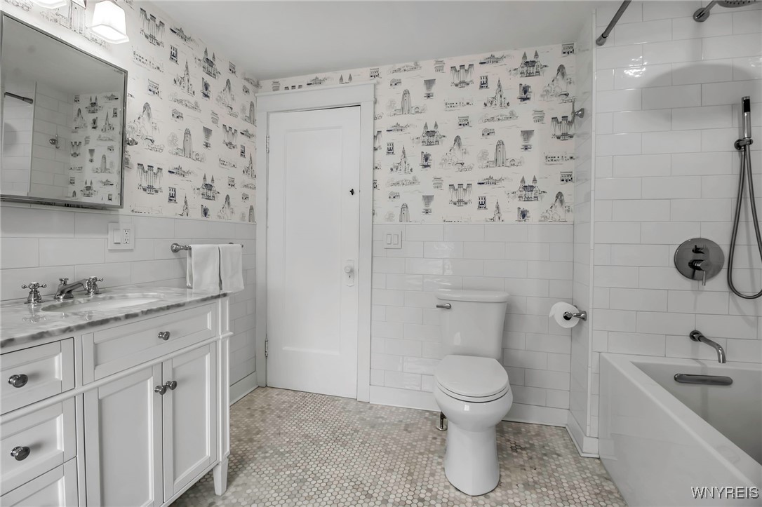 214 N Park Avenue, Buffalo, New York image 27