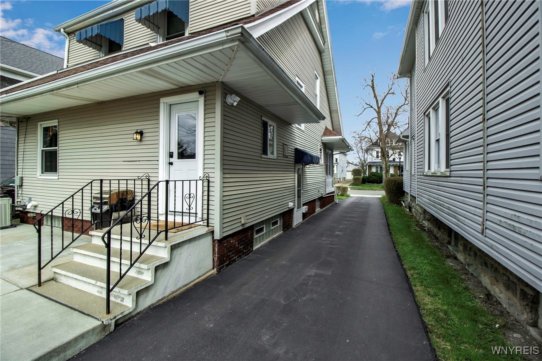 214 N Park Avenue, Buffalo, New York image 3