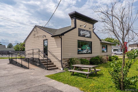 Photo of 2354 Niagara Falls Boulevard, Tonawanda, NY 14150 (MLS # B1696550)