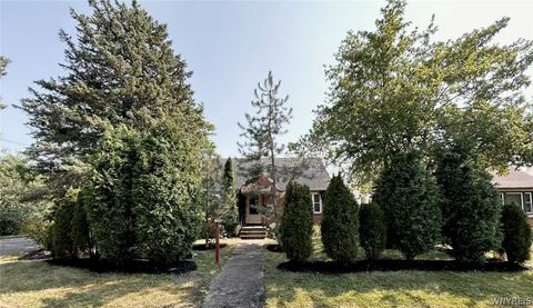 Photo of 123 Cornell Avenue, Amherst, NY 14226 (MLS # B1672105)