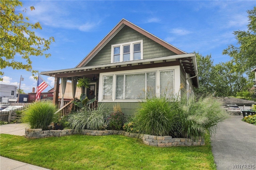 28 Mang Avenue