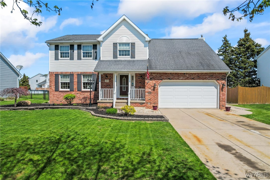 17 Southpoint Drive, Lancaster, New York image 1