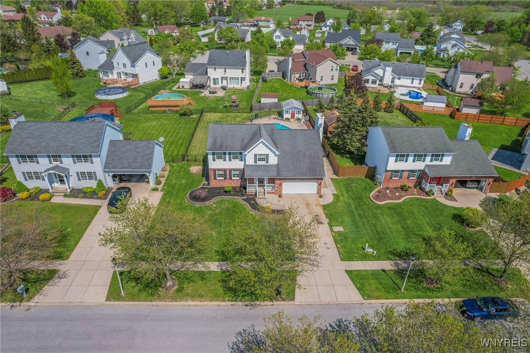 17 Southpoint Drive, Lancaster, New York image 4