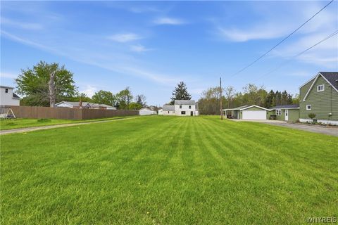 Photo of 140 Wendel Street, Lancaster, NY 14043 (MLS # B1682465)