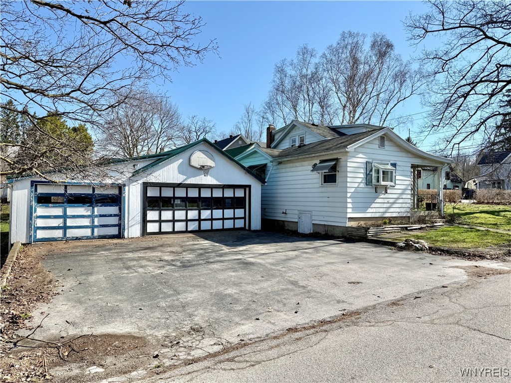 11152 S Lake Road, Pavilion, New York image 2