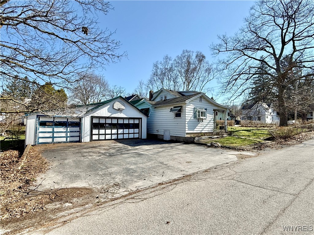 11152 S Lake Road, Pavilion, New York image 6