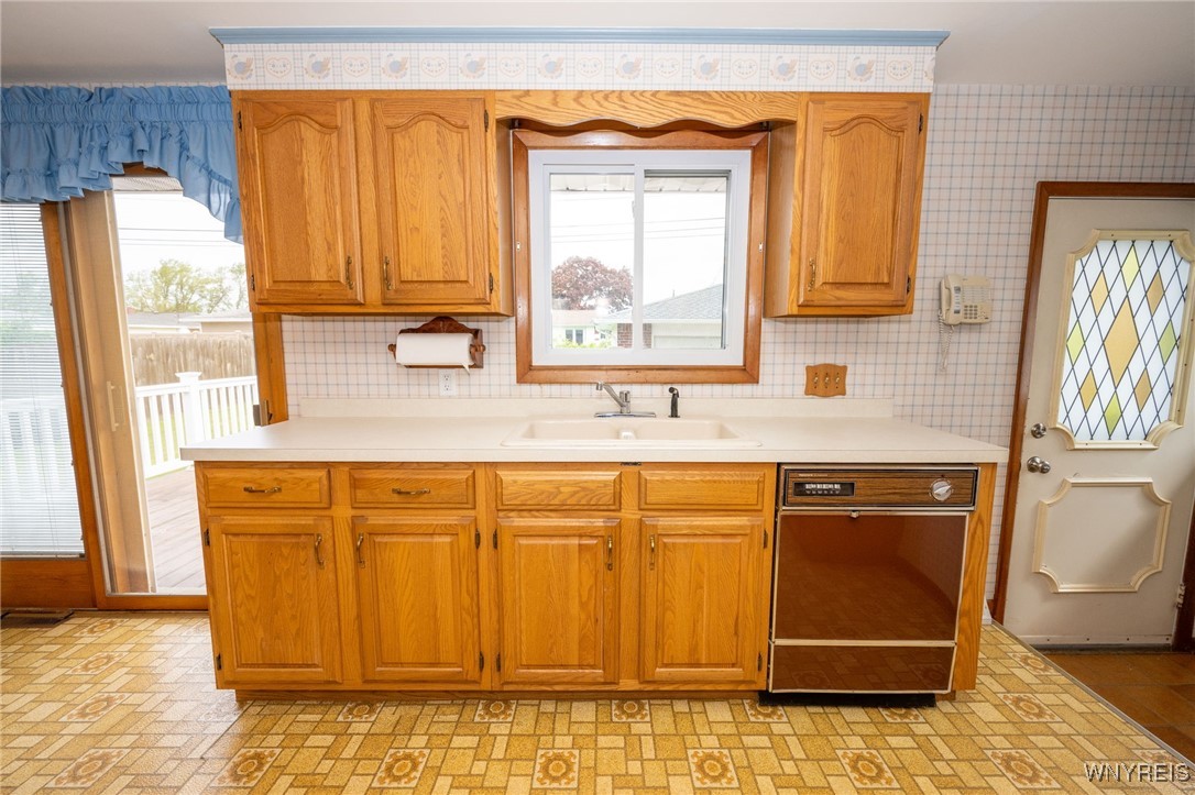 4314 Elmwood Avenue, Hamburg, New York image 9