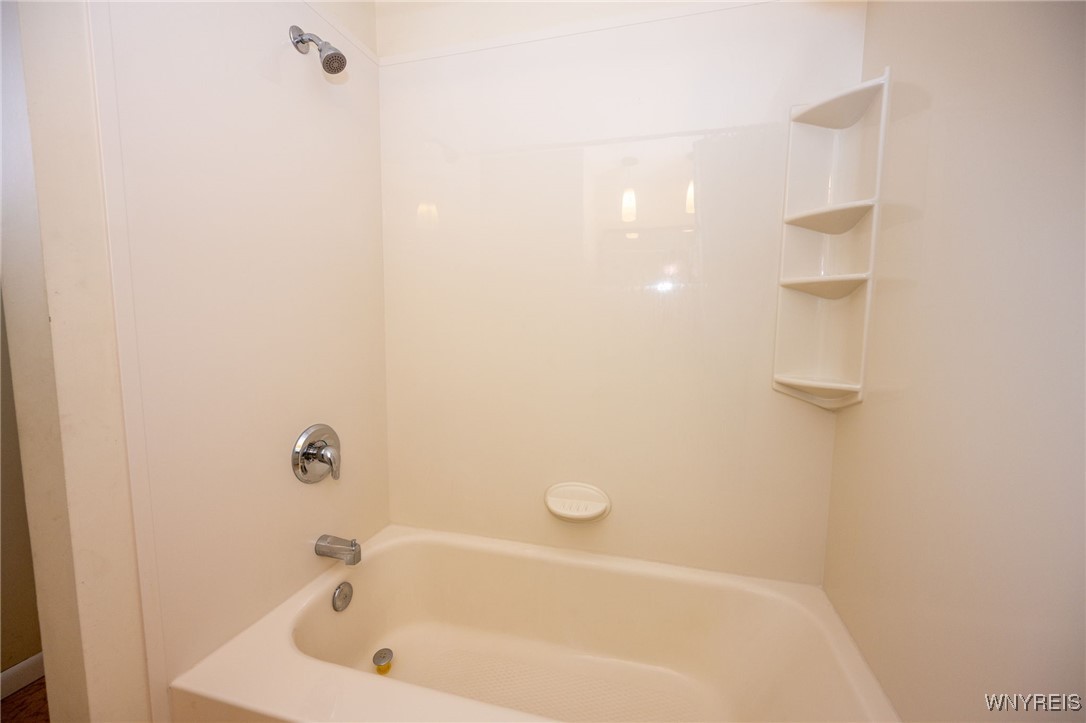 4314 Elmwood Avenue, Hamburg, New York image 20