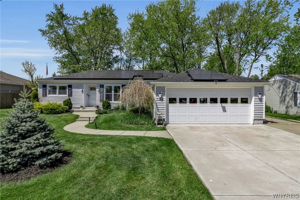Photo of 126 Country Parkway, Amherst, NY 14221 (MLS # B1681259)