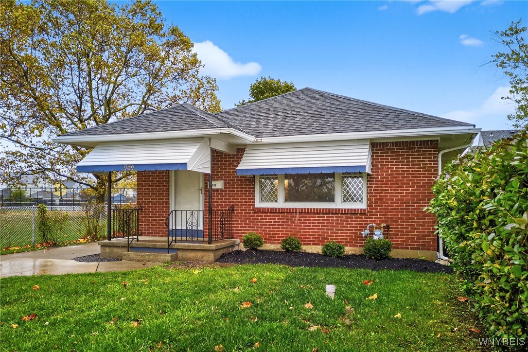 909 Colvin Boulevard