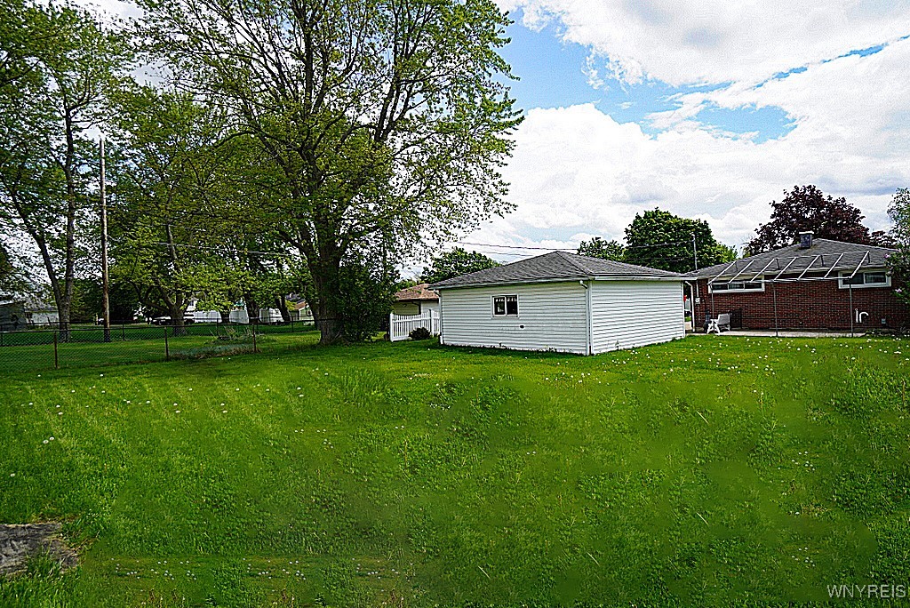 20 Frantzen Ter, Cheektowaga, New York image 22