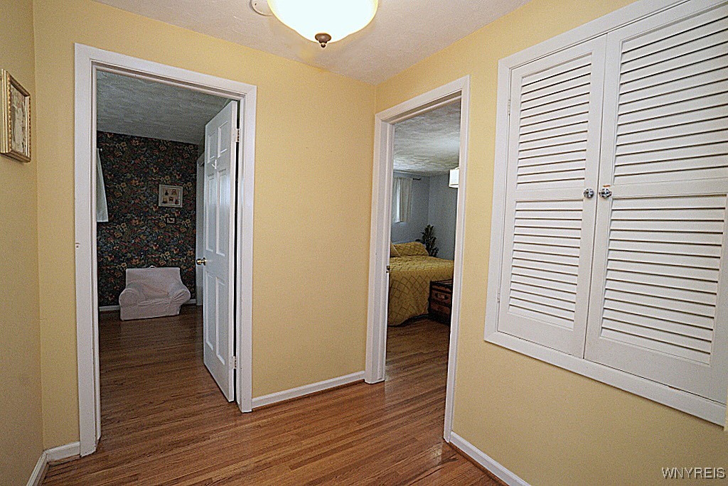 20 Frantzen Ter, Cheektowaga, New York image 12