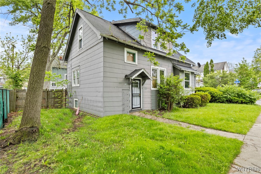 22 Bruce Street, Buffalo, New York image 5