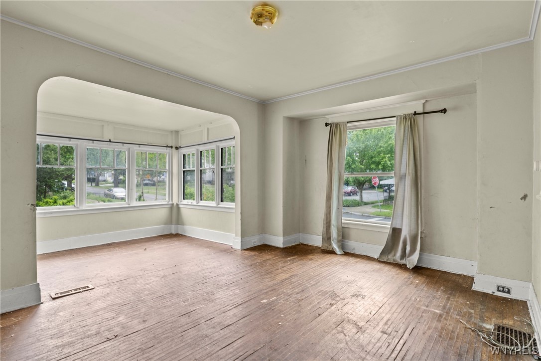 22 Bruce Street, Buffalo, New York image 8