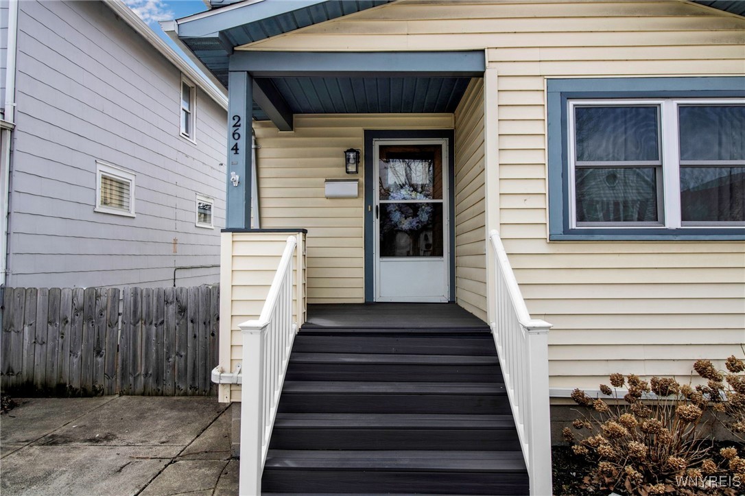 264 W Hazeltine Avenue, Tonawanda, New York image 4