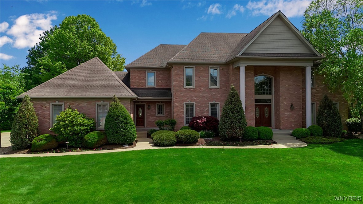 25 Davinci Court, Amherst, New York image 1