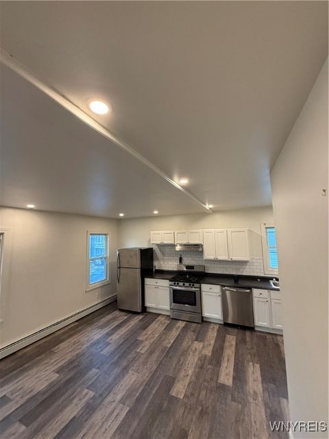 Tiny photo for 193 Vermont Street #Upper, Buffalo, NY 14213 (MLS # B1655348)