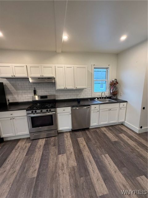 Tiny photo for 193 Vermont Street #Upper, Buffalo, NY 14213 (MLS # B1655348)