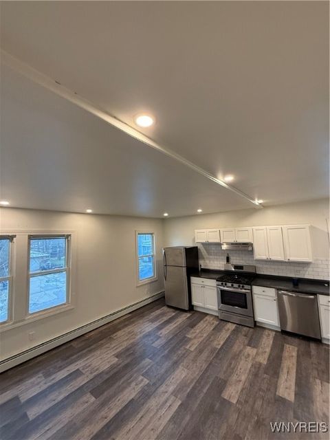 Tiny photo for 193 Vermont Street #Upper, Buffalo, NY 14213 (MLS # B1655348)