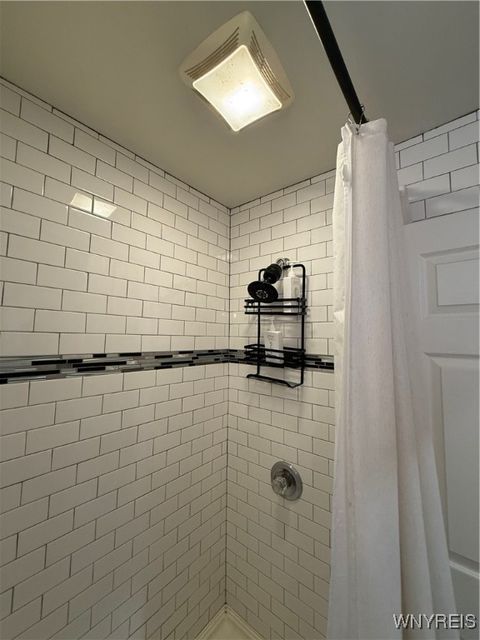 Tiny photo for 193 Vermont Street #Upper, Buffalo, NY 14213 (MLS # B1655348)