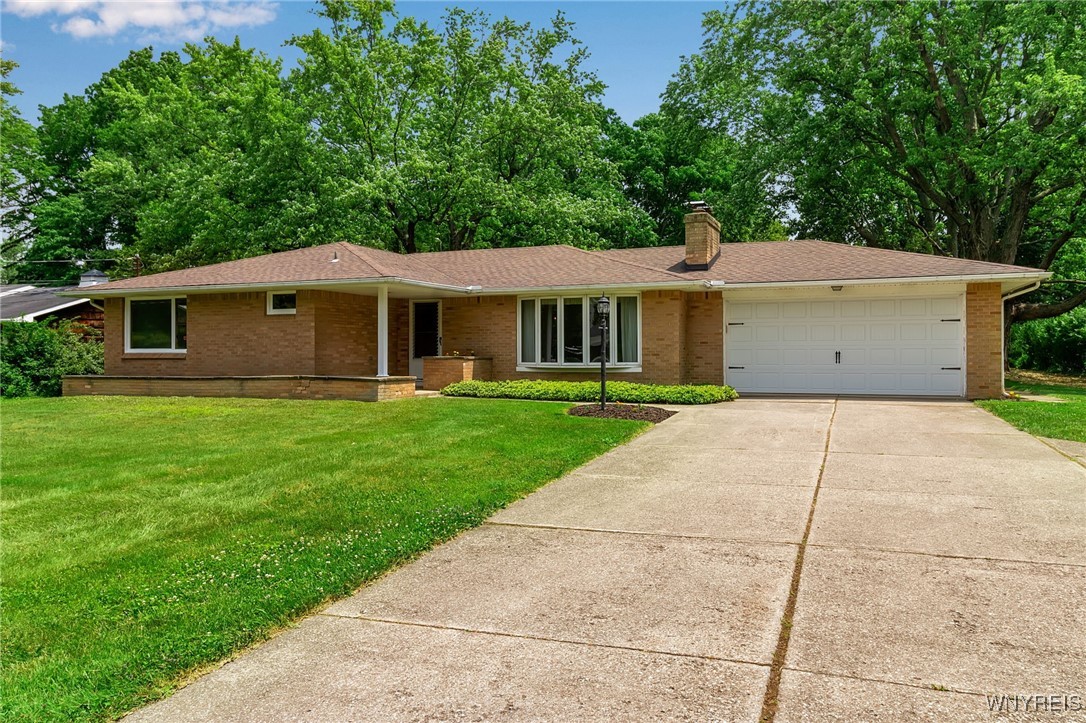 3747 Bowen Road