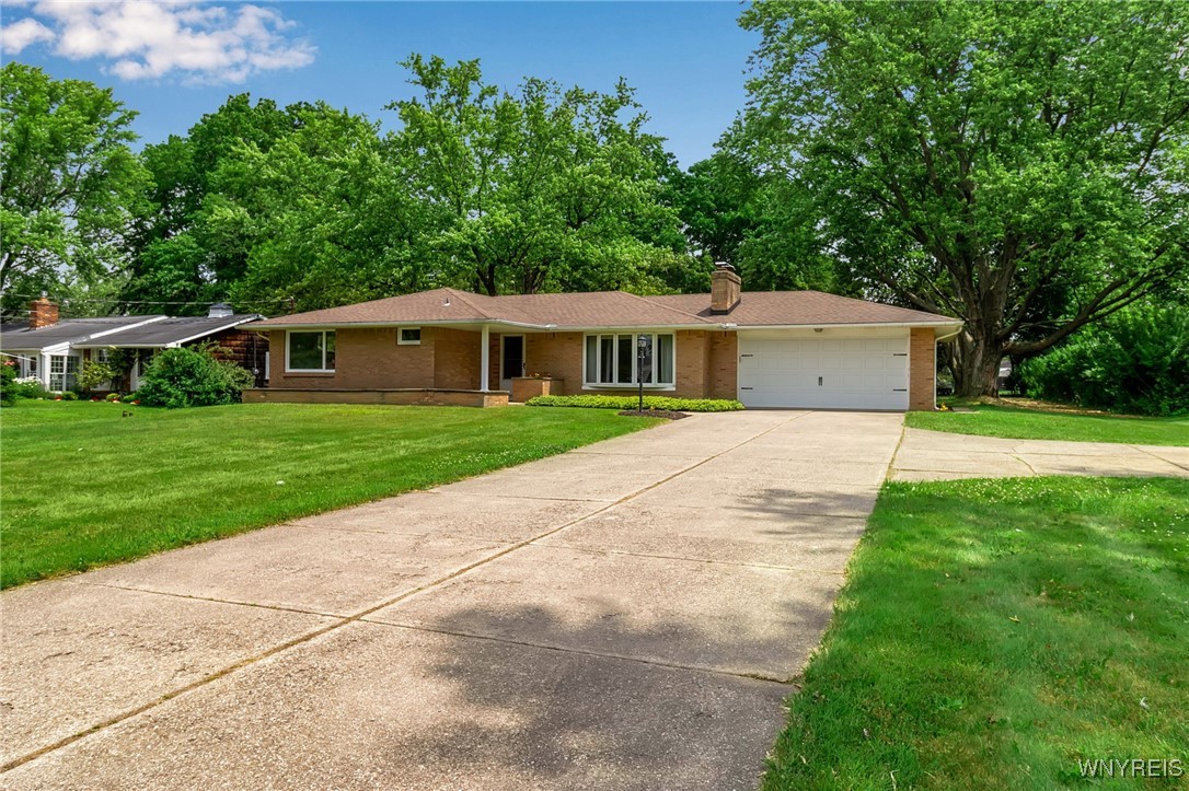 3747 Bowen Road