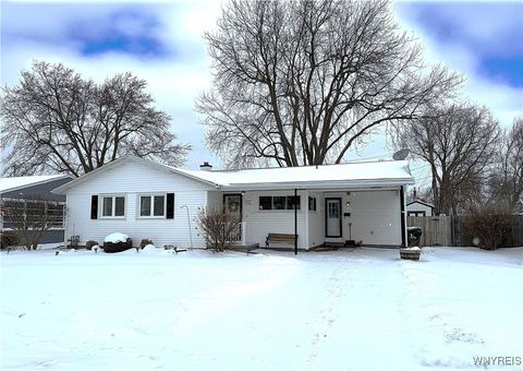 Homes For Sale - 325 Glenalby Road<br/> Tonawanda, NY 14150