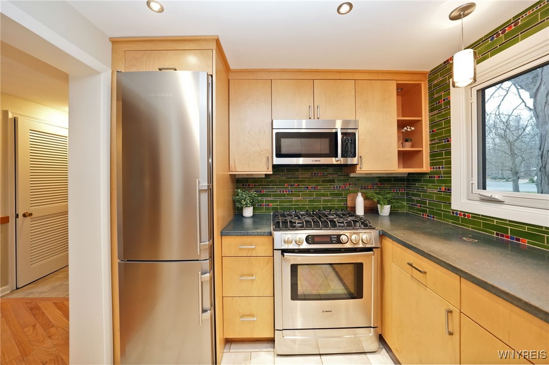 157 Highland Avenue, Orchard Park, New York image 15