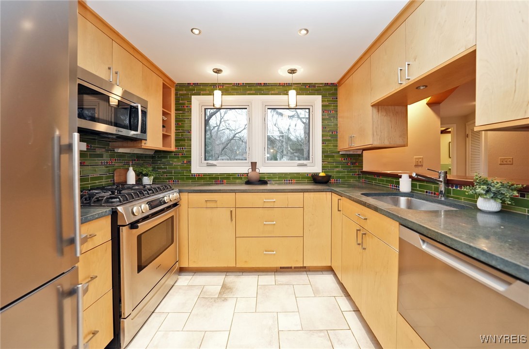 157 Highland Avenue, Orchard Park, New York image 13