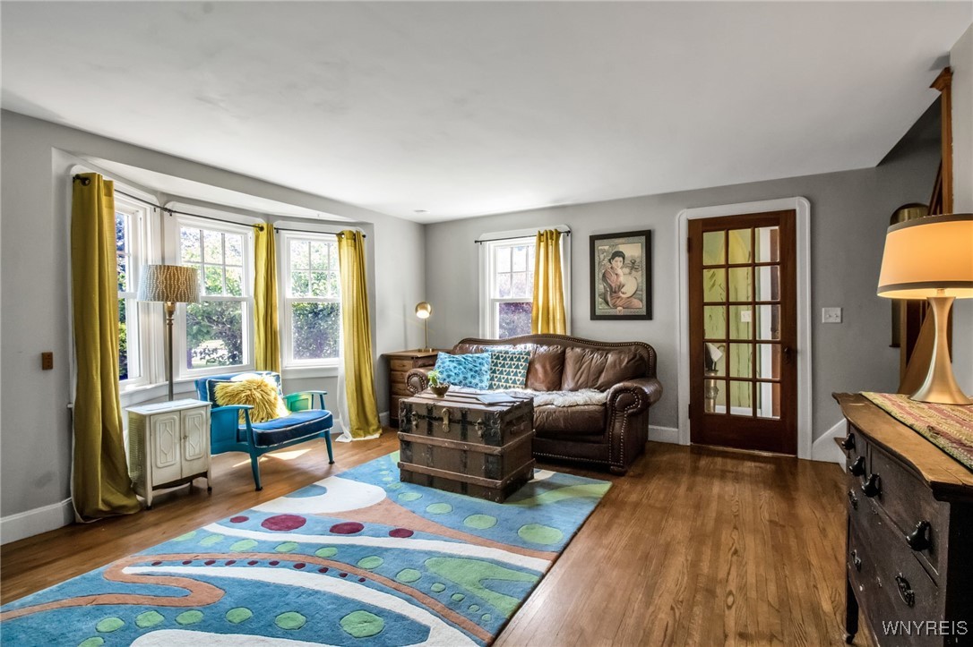 78 Woodlawn Avenue, Lancaster, New York image 2