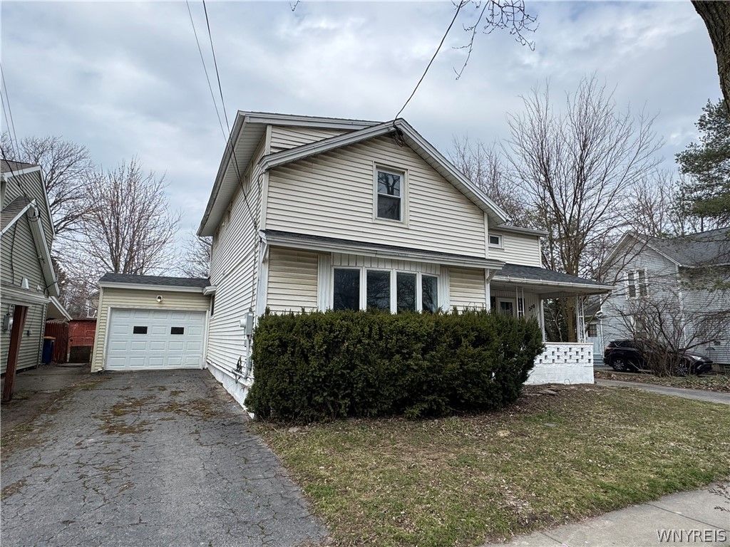 Photo of 270 Grand Street, Lockport City, NY 14094 (MLS # B1666364)