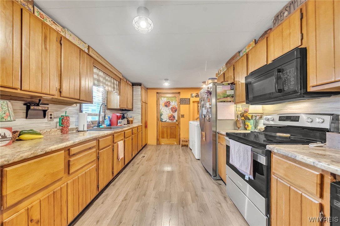 Albion, New York 14411, United States, 3 Bedrooms Bedrooms, ,1 BathroomBathrooms,Residential,Active,171668