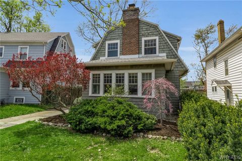 Homes For Sale - 90 Radcliffe Road<br/> Buffalo, NY 14214