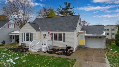 27 S Irwinwood Road Lancaster NY 14086