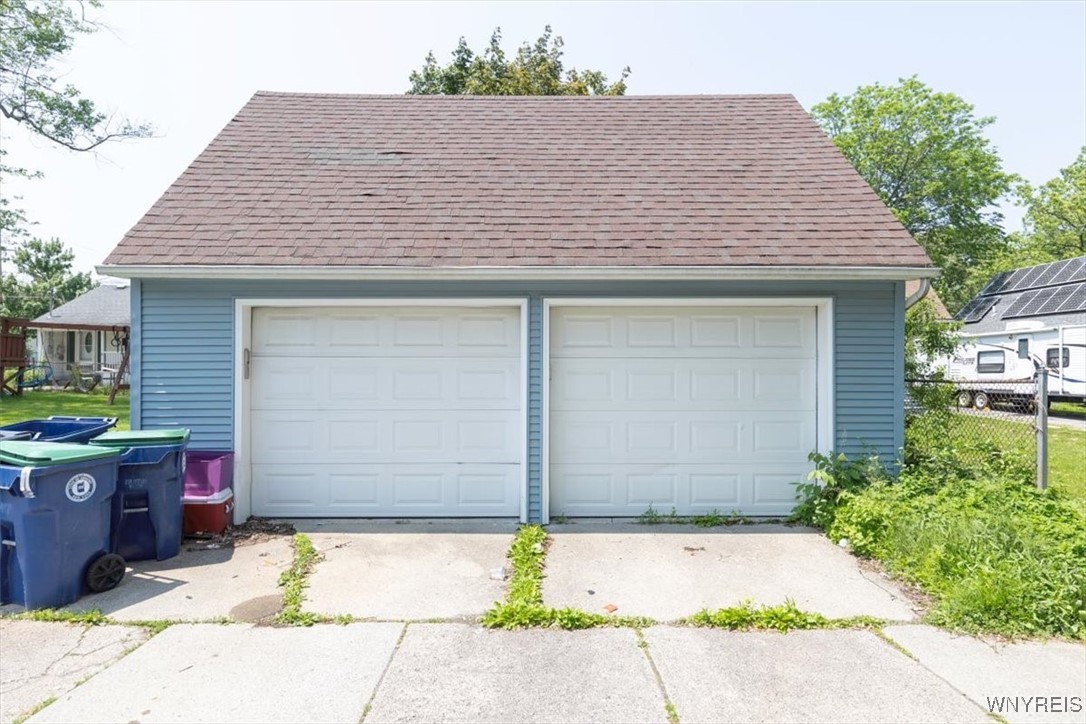 596 Longmeadow Road