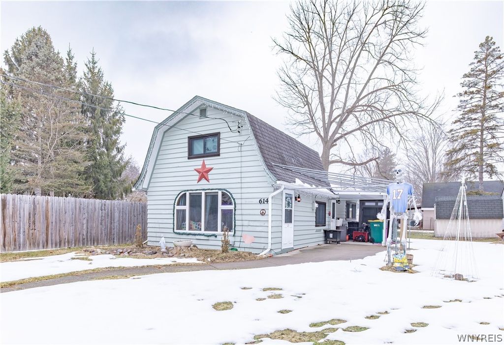 Photo of 614 Crescent Avenue, Aurora, NY 14052 (MLS # B1666323)