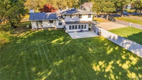 Tiny photo for 456 Fort Gray Drive, Lewiston, NY 14092 (MLS # B1724039)