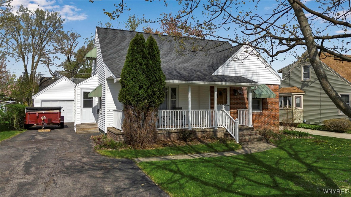 3590 Salisbury Avenue, Hamburg, New York image 2